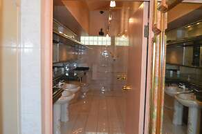 Airport Garden Boutique Hotel