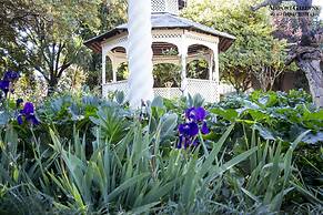 Airport Garden Boutique Hotel