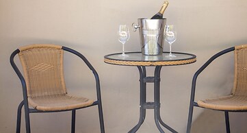 Airport Garden Boutique Hotel