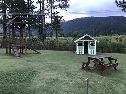 Reserva do Sahy, Condado