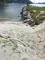 Reserva do Sahy, Condado