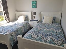 Lake Escape - Lake Macquarie