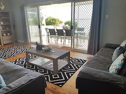 Lake Escape - Lake Macquarie