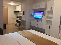 M Place at Abs by Noemi