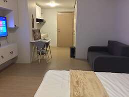 M Place at Abs by Noemi