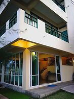 Aow Noi Sea View Resort