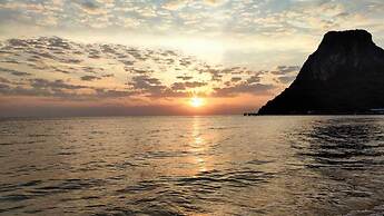 Aow Noi Sea View Resort