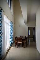 4BHK by Tripvillas Holiday Homes