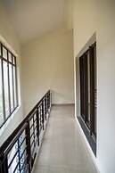 4BHK by Tripvillas Holiday Homes