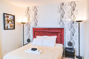 AELITA Apartment on Varshavskaya st.