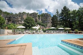 Logis Hôtel Domaine les Falaises