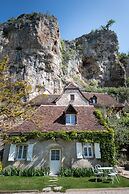 Logis Hôtel Domaine les Falaises