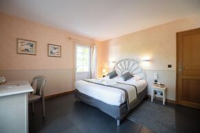 Logis Hôtel Domaine les Falaises