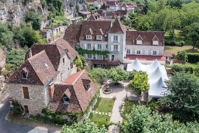 Logis Hôtel Domaine les Falaises