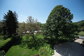 Logis Hôtel Domaine les Falaises