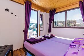 Apartments & Rooms Mihajica