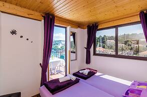 Apartments & Rooms Mihajica