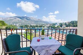 Apartments & Rooms Mihajica