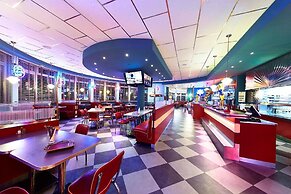 Road House Hotel
