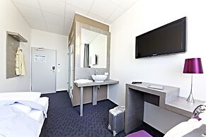 Road House Hotel