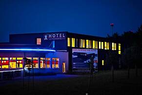Road House Hotel