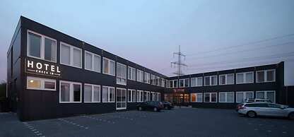Road House Hotel