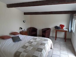 Le Vieux Platane