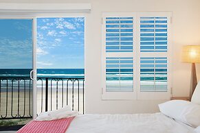Beachfront Palm Beach Townhouse