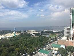 Condo Unit With Balcony in Manila