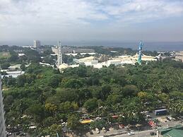 Condo Unit With Balcony in Manila