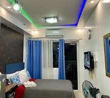 Condo Unit With Balcony in Manila