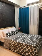 Condo Unit With Balcony in Manila
