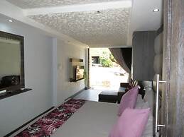 Bushmans Rock Country Lodge