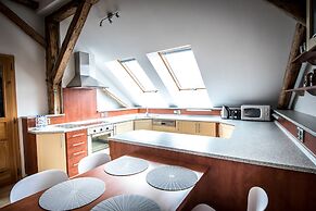 Tylova Apartments