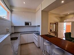 Lloyds Beach Club Aparthotel