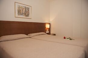 Lloyds Beach Club Aparthotel