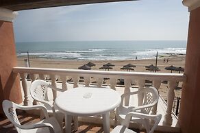 Lloyds Beach Club Aparthotel