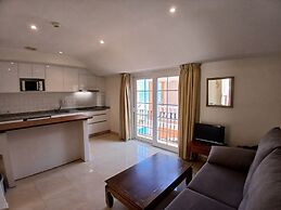 Lloyds Beach Club Aparthotel