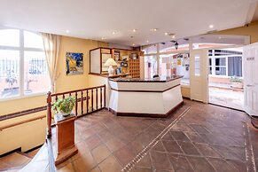 Lloyds Beach Club Aparthotel