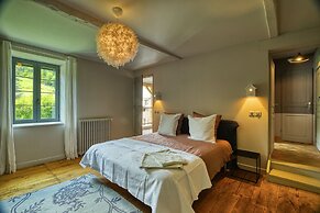 Bed in Bellongue