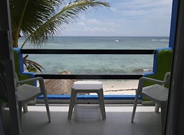 Del Sol Beachfront Hotel and Condos