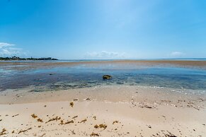Del Sol Beachfront Hotel and Condos