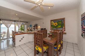 Del Sol Beachfront Hotel and Condos