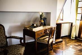 Le Logis D'arniere