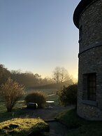 Le Logis D'arniere