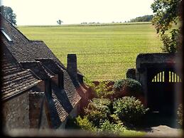 Le Logis D'arniere