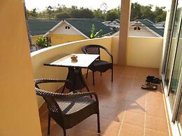 RoomQuest One Bangsaray