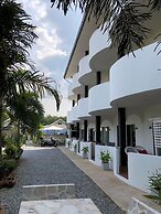 RoomQuest One Bangsaray