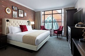 The Foundry Hotel Asheville, Curio Collection by Hilton