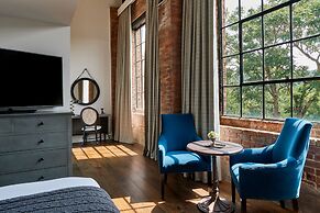 The Foundry Hotel Asheville, Curio Collection by Hilton